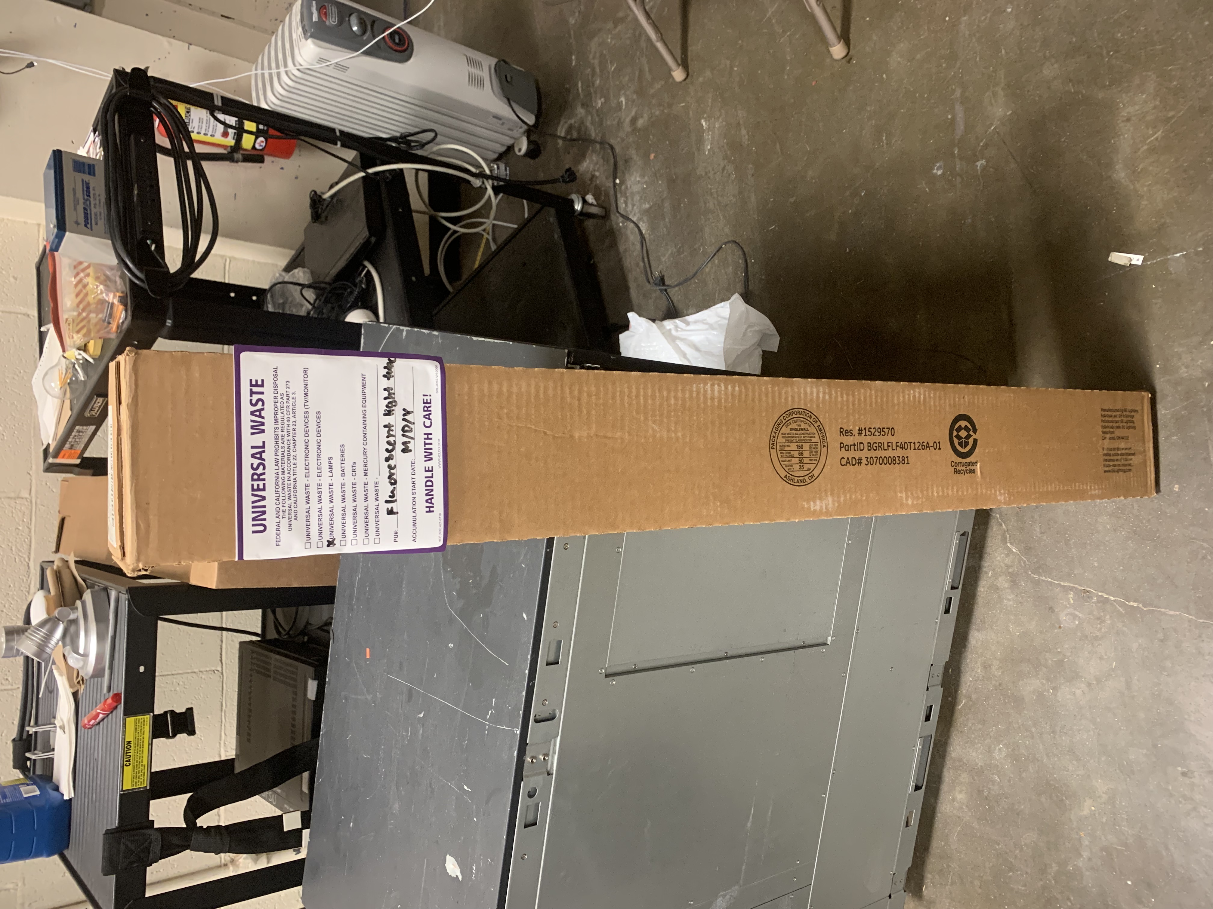 Fluorescent Light Tube Container